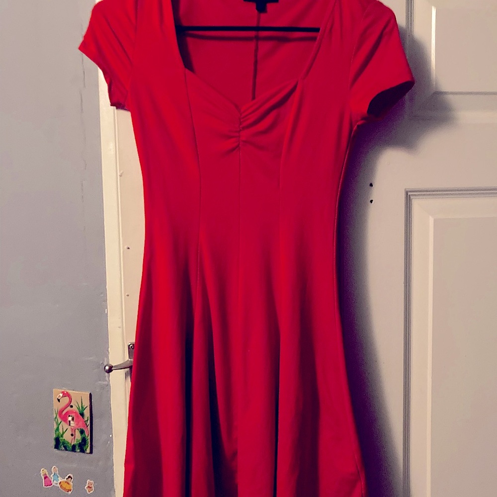 red skater fit and flare dress sweetheart neckline new with out tags xxs fall